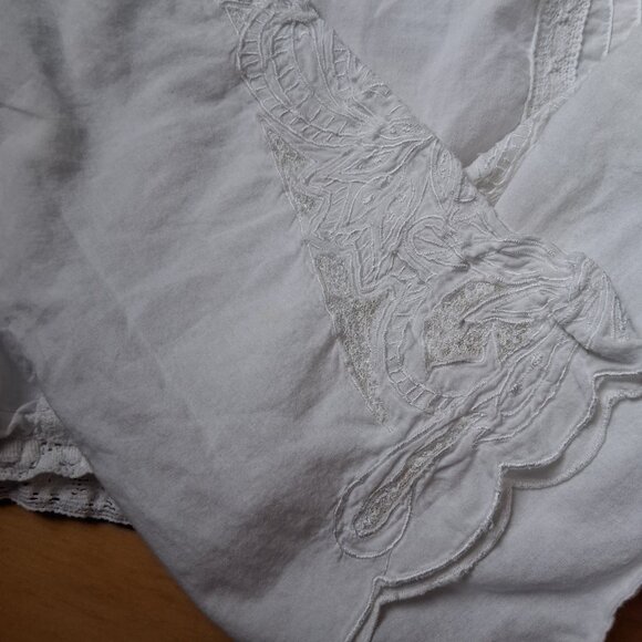 Frilly medieval princess style blouse - Picture 5 of 6